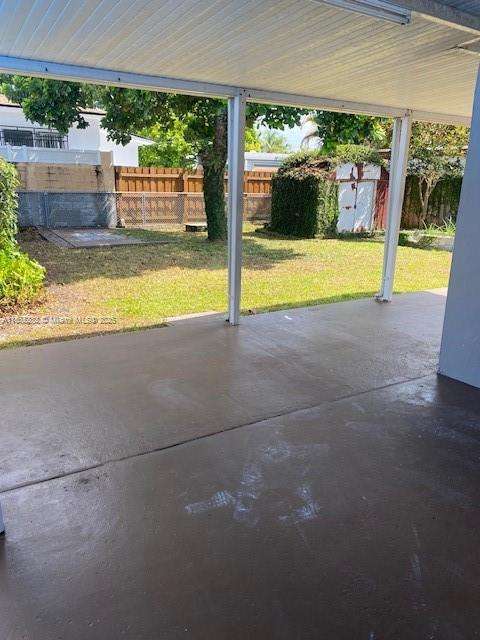 Small Image of 3031 SOUTH WEST 4TH ST, Miami Number 19
