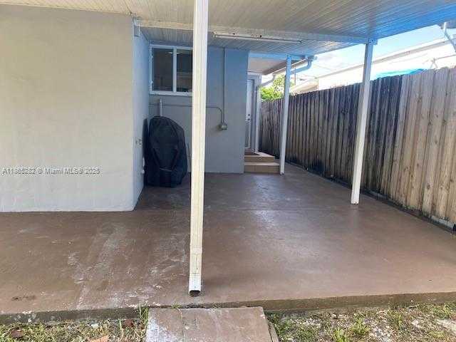 Small Image of 3031 SOUTH WEST 4TH ST, Miami Number 20