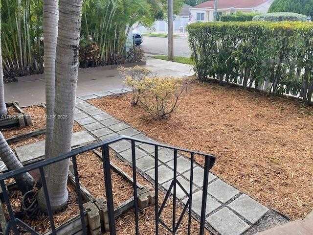 Small Image of 3031 SOUTH WEST 4TH ST, Miami Number 27