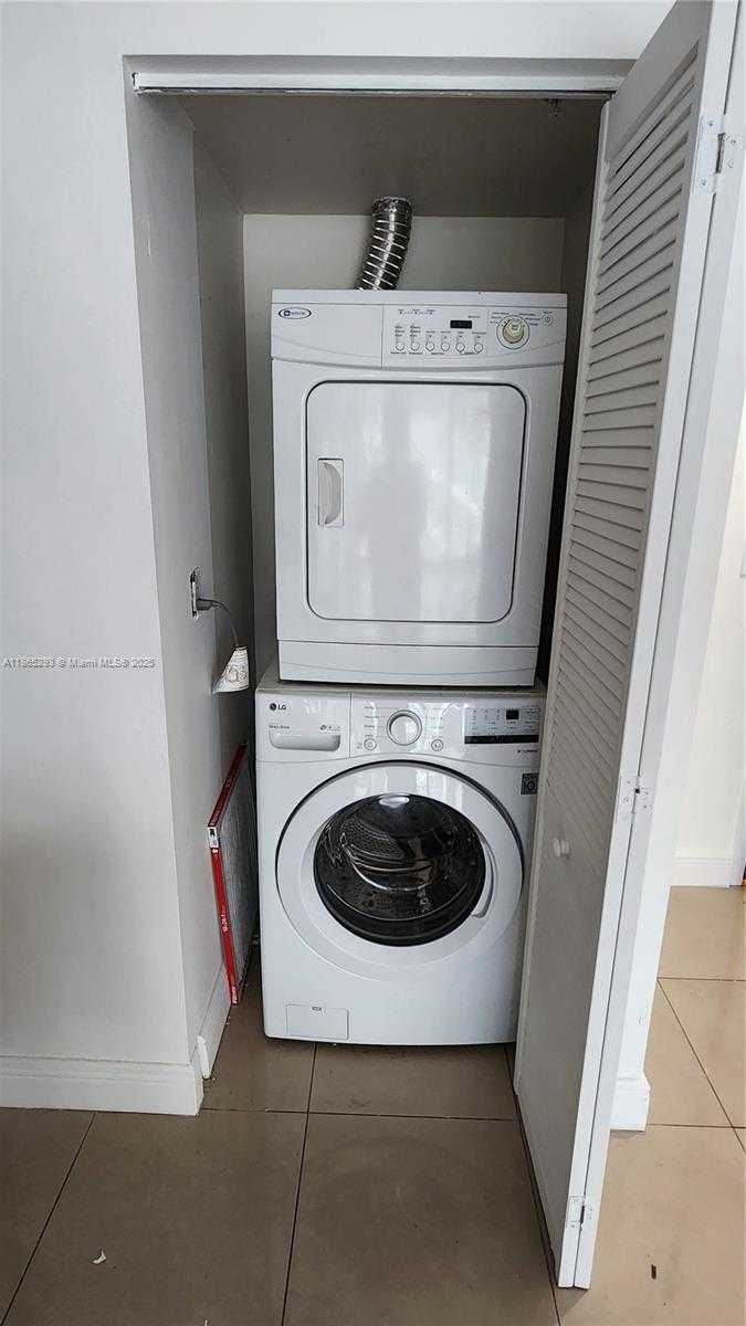 Small Image of 3470 EAST COAST AVE #H1106, Miami Number 12