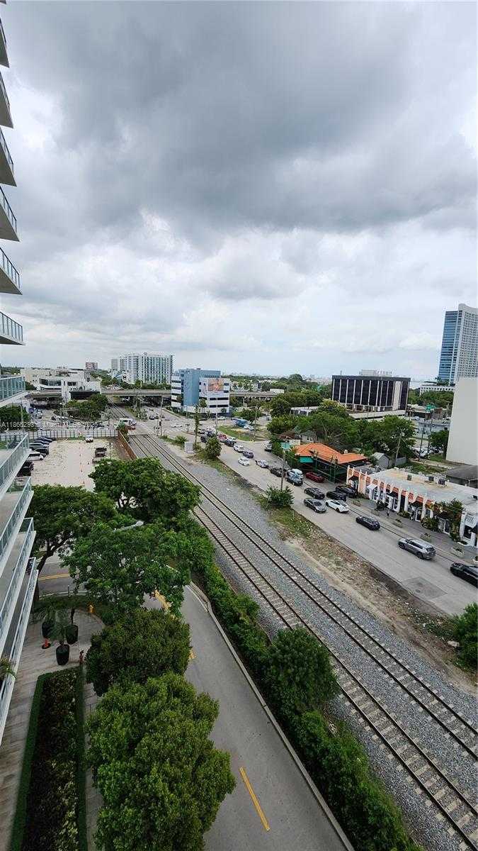Small Image of 3470 EAST COAST AVE #H1106, Miami Number 17