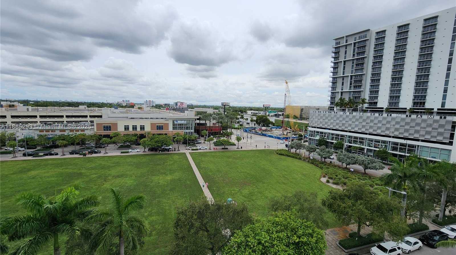 Small Image of 3470 EAST COAST AVE #H1106, Miami Number 22