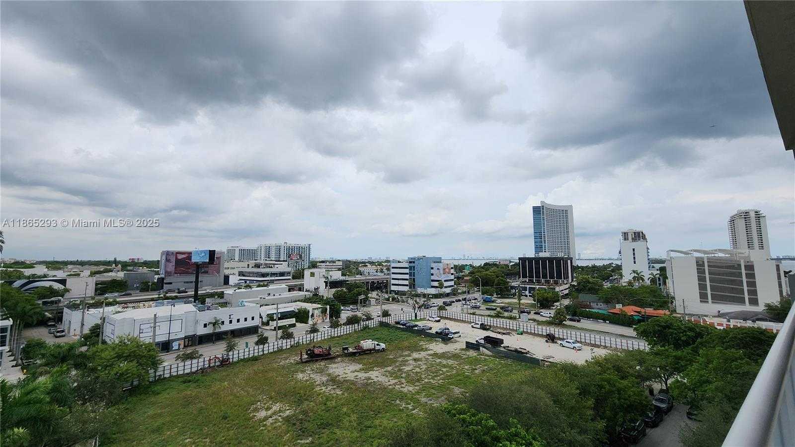 Small Image of 3470 EAST COAST AVE #H1106, Miami Number 24