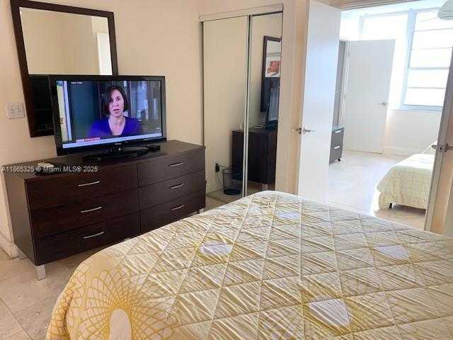 Small Image of 100 LINCOLN RD #1122, Miami Beach Number 7