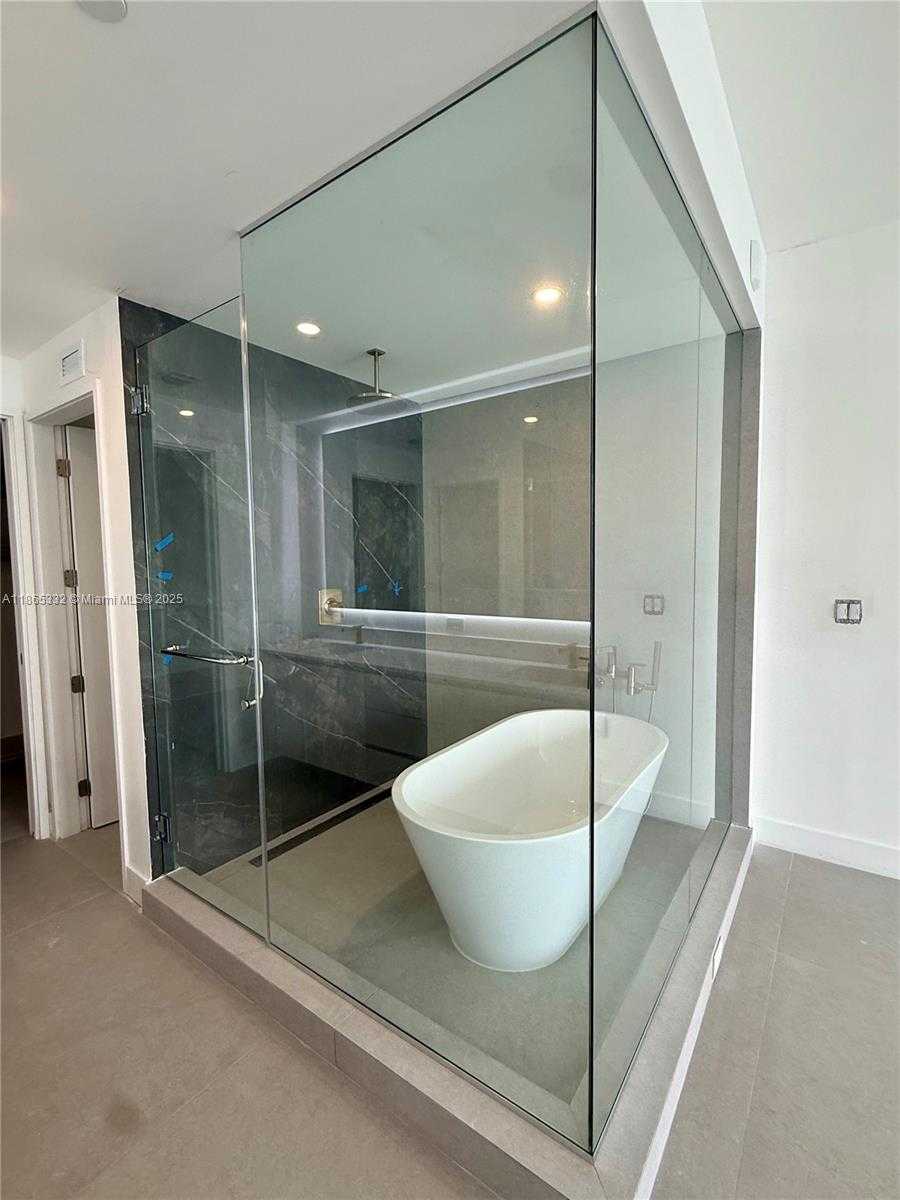 Small Image of 700 NORTH EAST 24TH ST #4303, Miami Number 15