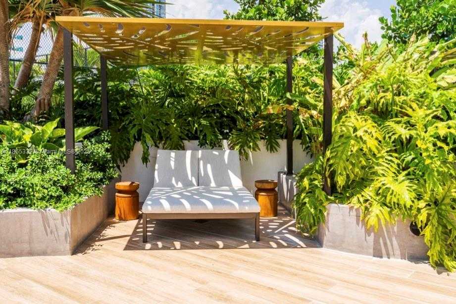 Small Image of 700 NORTH EAST 24TH ST #4303, Miami Number 30