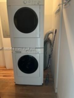 Small Image of 801 NORTH VENETIAN DR #504, Miami Number 25