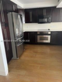 Small Image of 801 NORTH VENETIAN DR #504, Miami Number 8