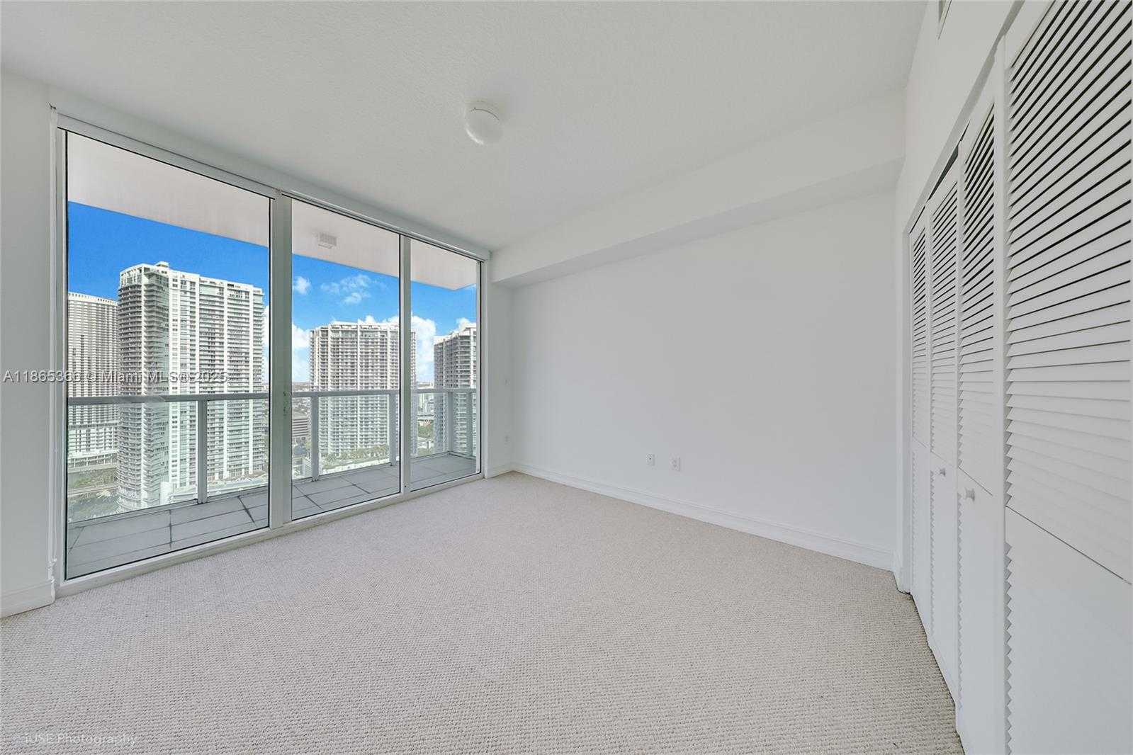 Small Image of 31 SOUTH EAST 5TH ST #3421, Miami Number 10