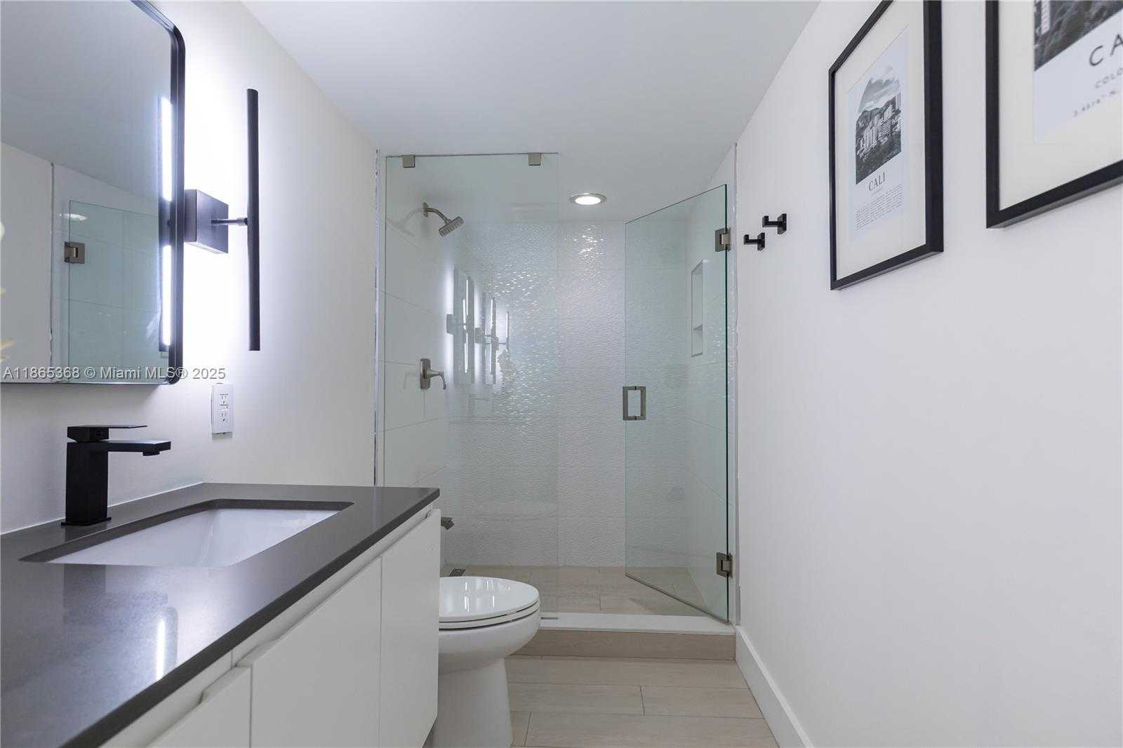 Small Image of 7225 COLDSTREAM DR #7225, Hialeah Number 33