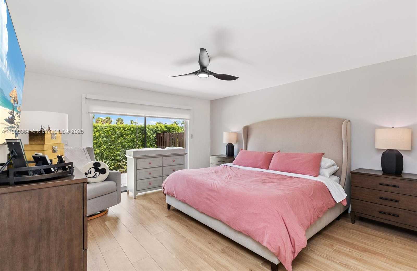 Small Image of 7225 COLDSTREAM DR #7225, Hialeah Number 35