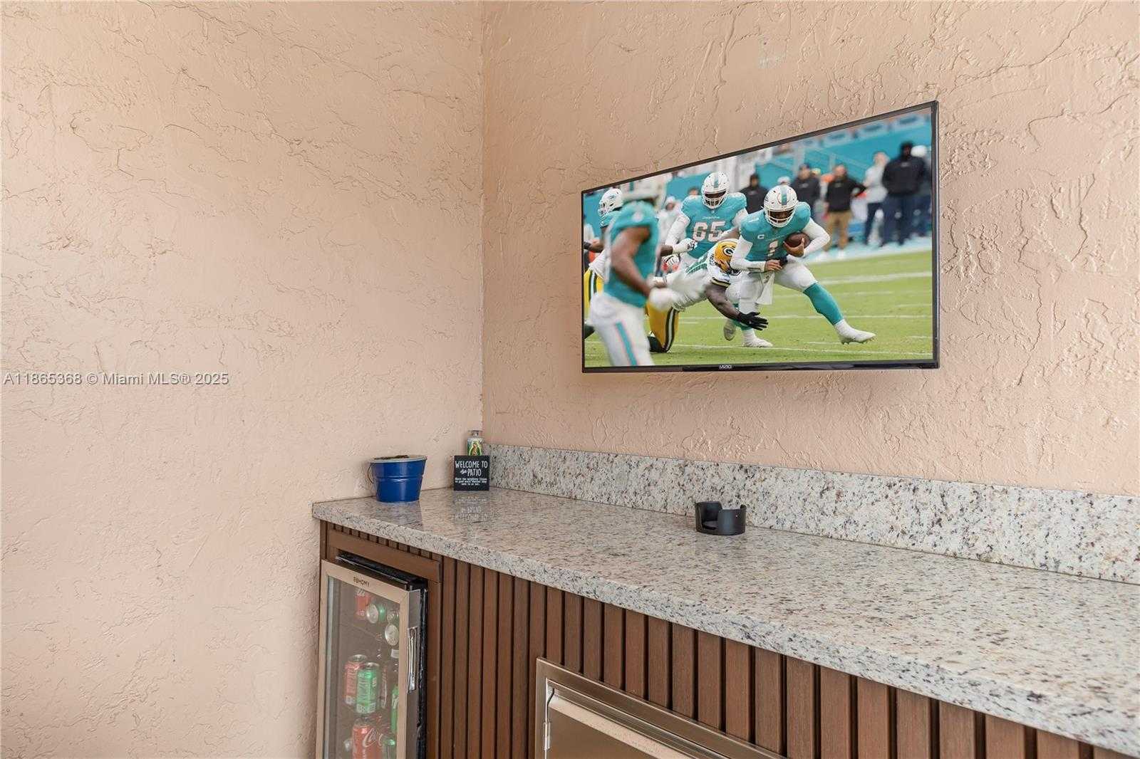 Small Image of 7225 COLDSTREAM DR #7225, Hialeah Number 49