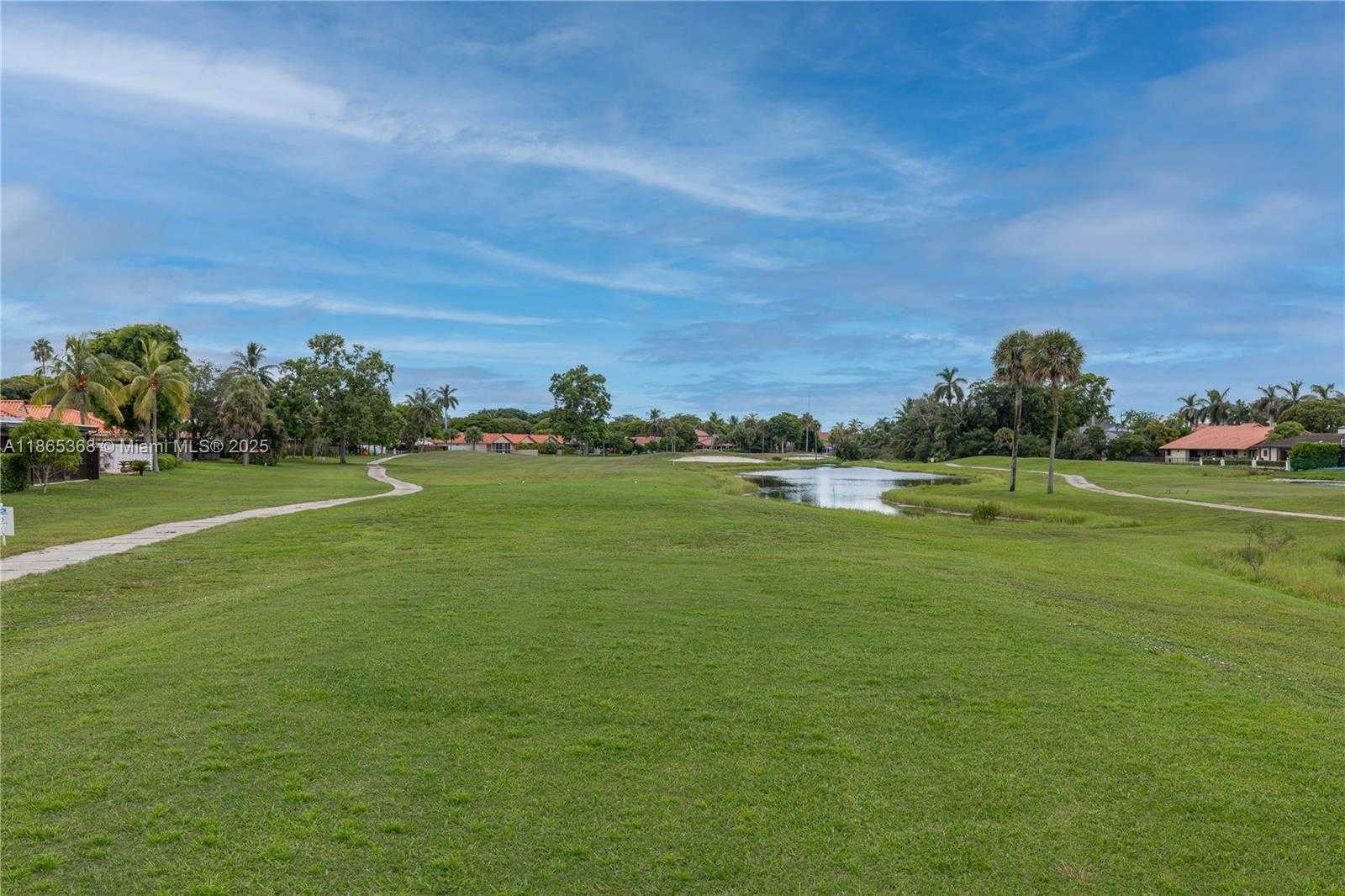 Small Image of 7225 COLDSTREAM DR #7225, Hialeah Number 59