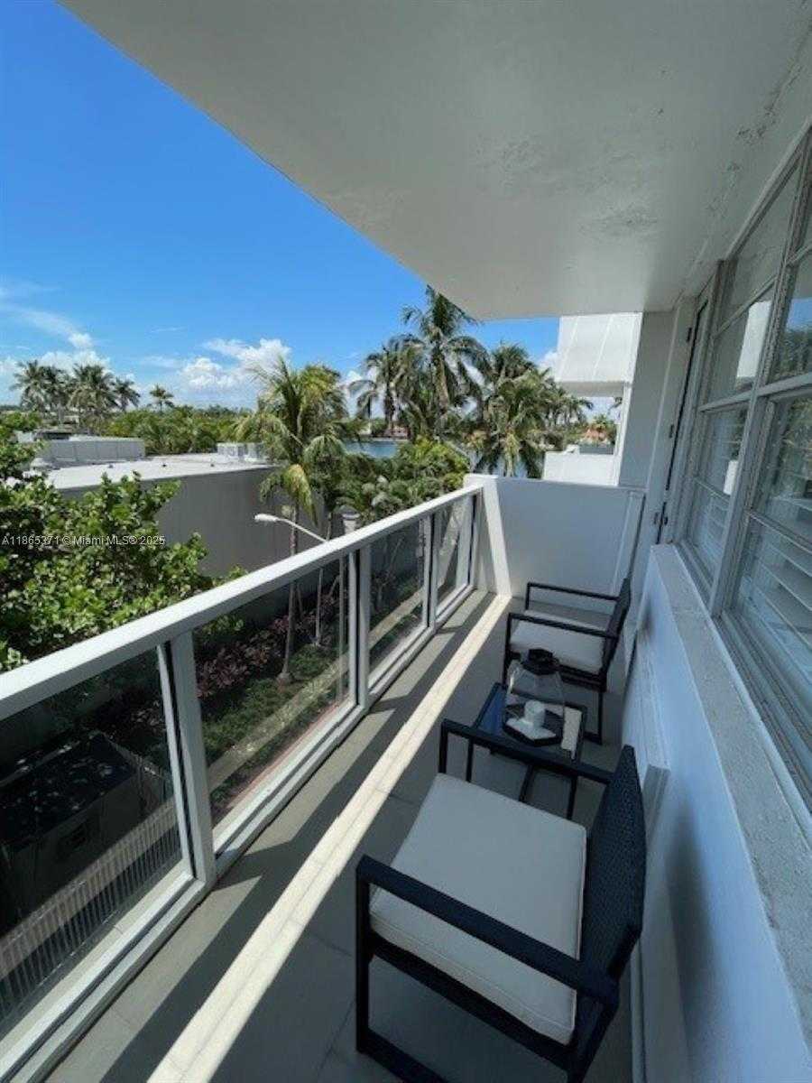 Small Image of Miami Beach Number 15