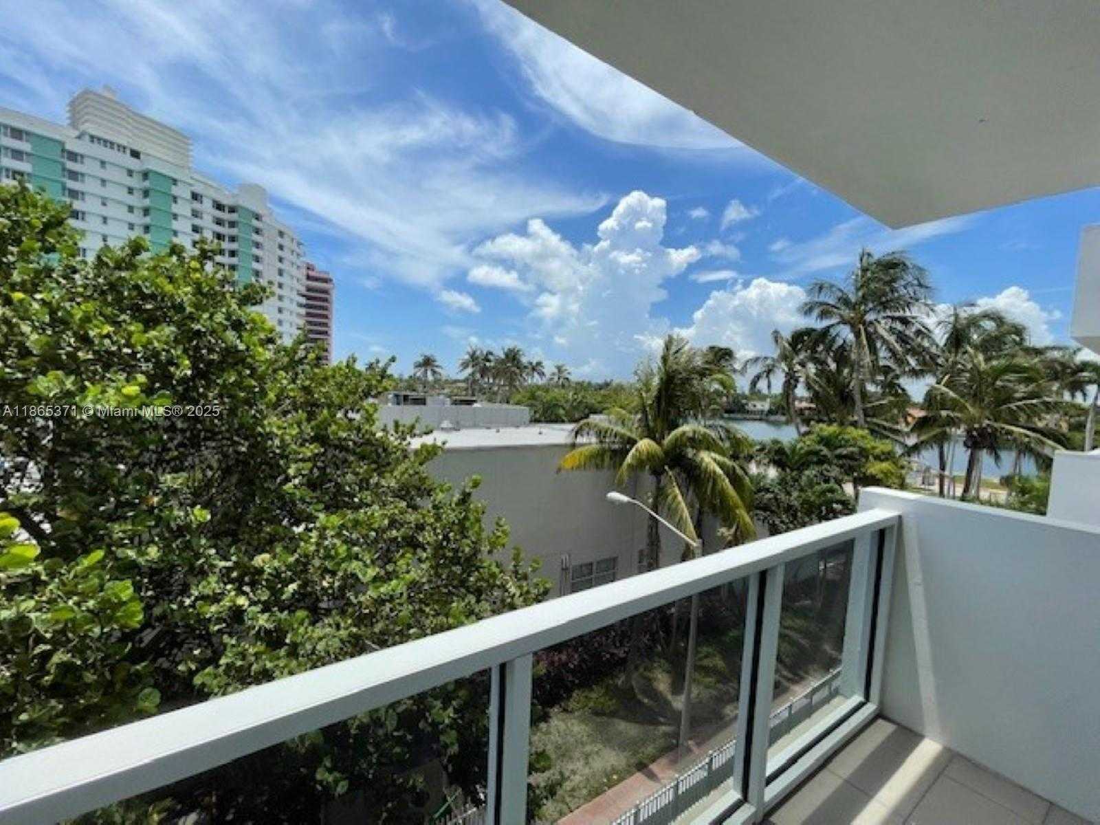 Small Image of Miami Beach Number 16