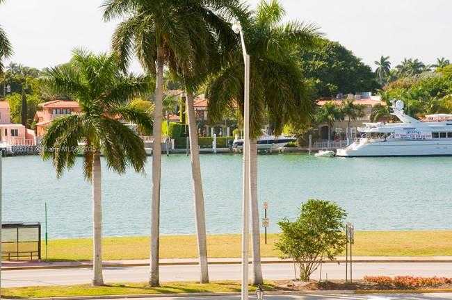Small Image of Miami Beach Number 21