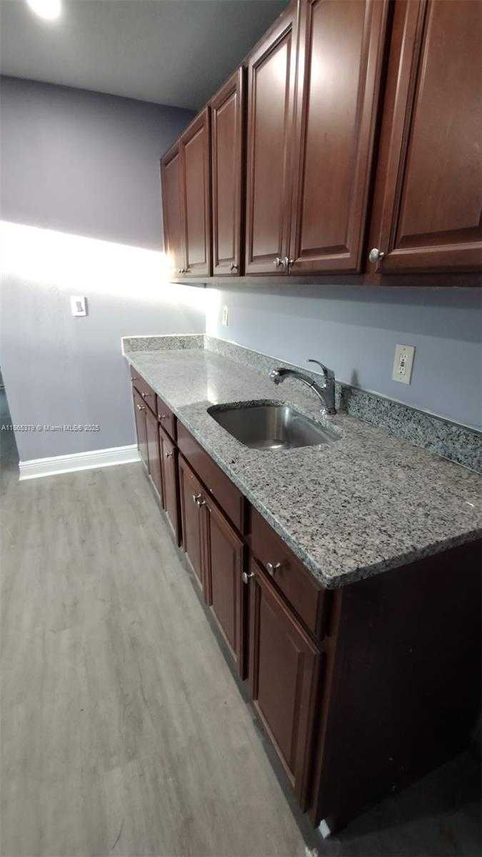 Small Image of 849 WEST 2ND ST #B, Riviera Beach Number 18