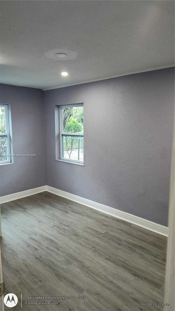 Small Image of 849 WEST 2ND ST #B, Riviera Beach Number 5