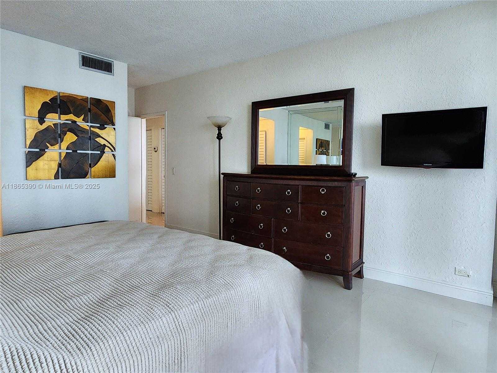 Small Image of 3505 SOUTH OCEAN DR #1217, Hollywood Number 13