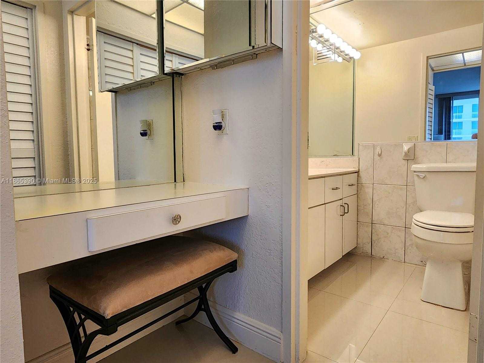 Small Image of 3505 SOUTH OCEAN DR #1217, Hollywood Number 14