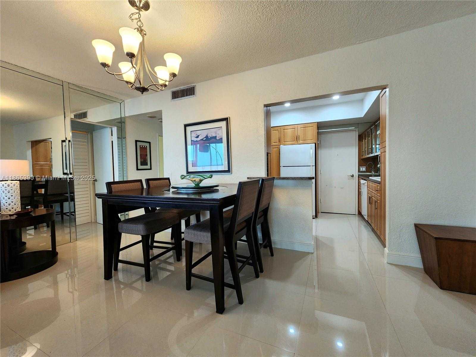 Small Image of 3505 SOUTH OCEAN DR #1217, Hollywood Number 4