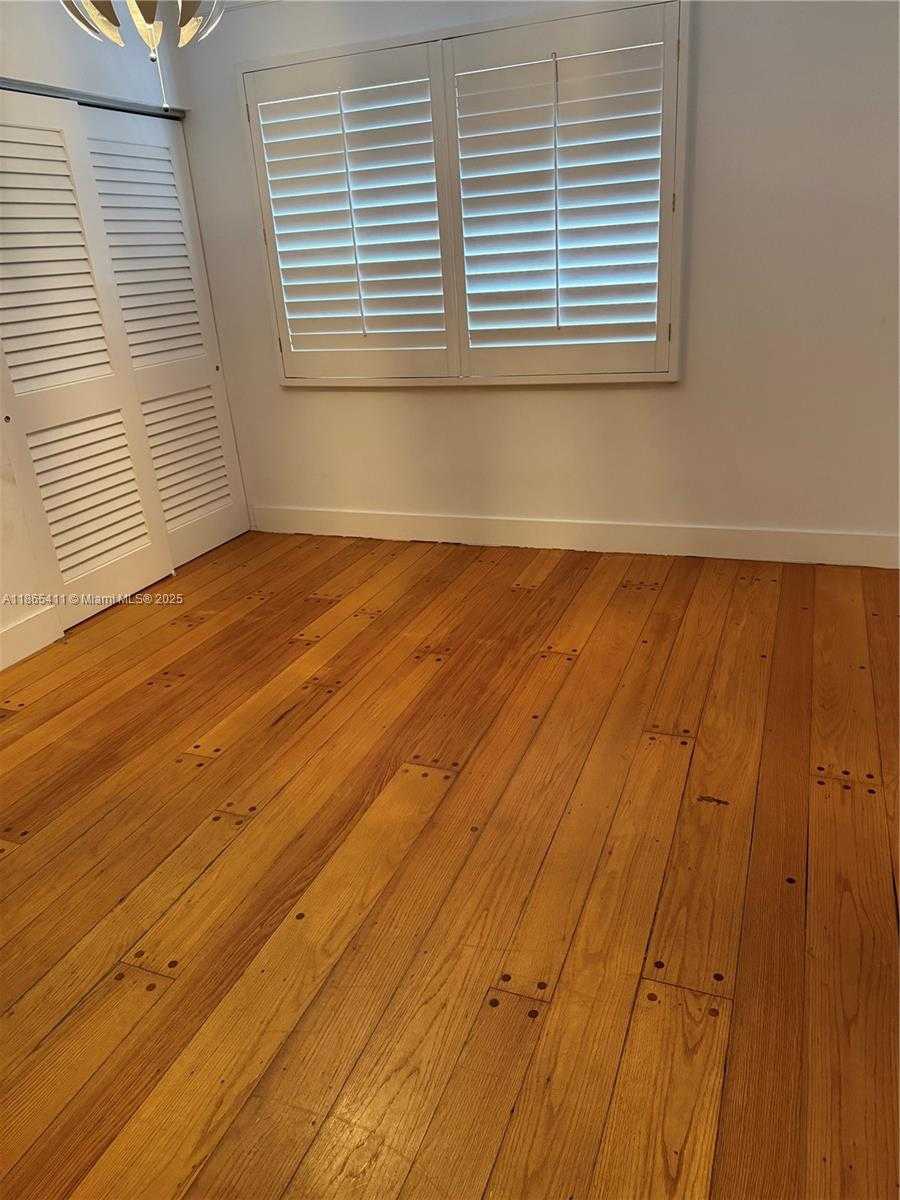 Small Image of 3618 PALMARITO ST, Coral Gables Number 36