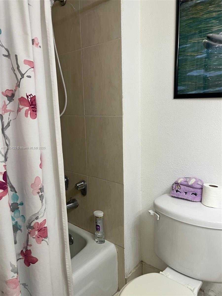 Small Image of 4640 NORTH WEST 79TH AVE #2A, Doral Number 14