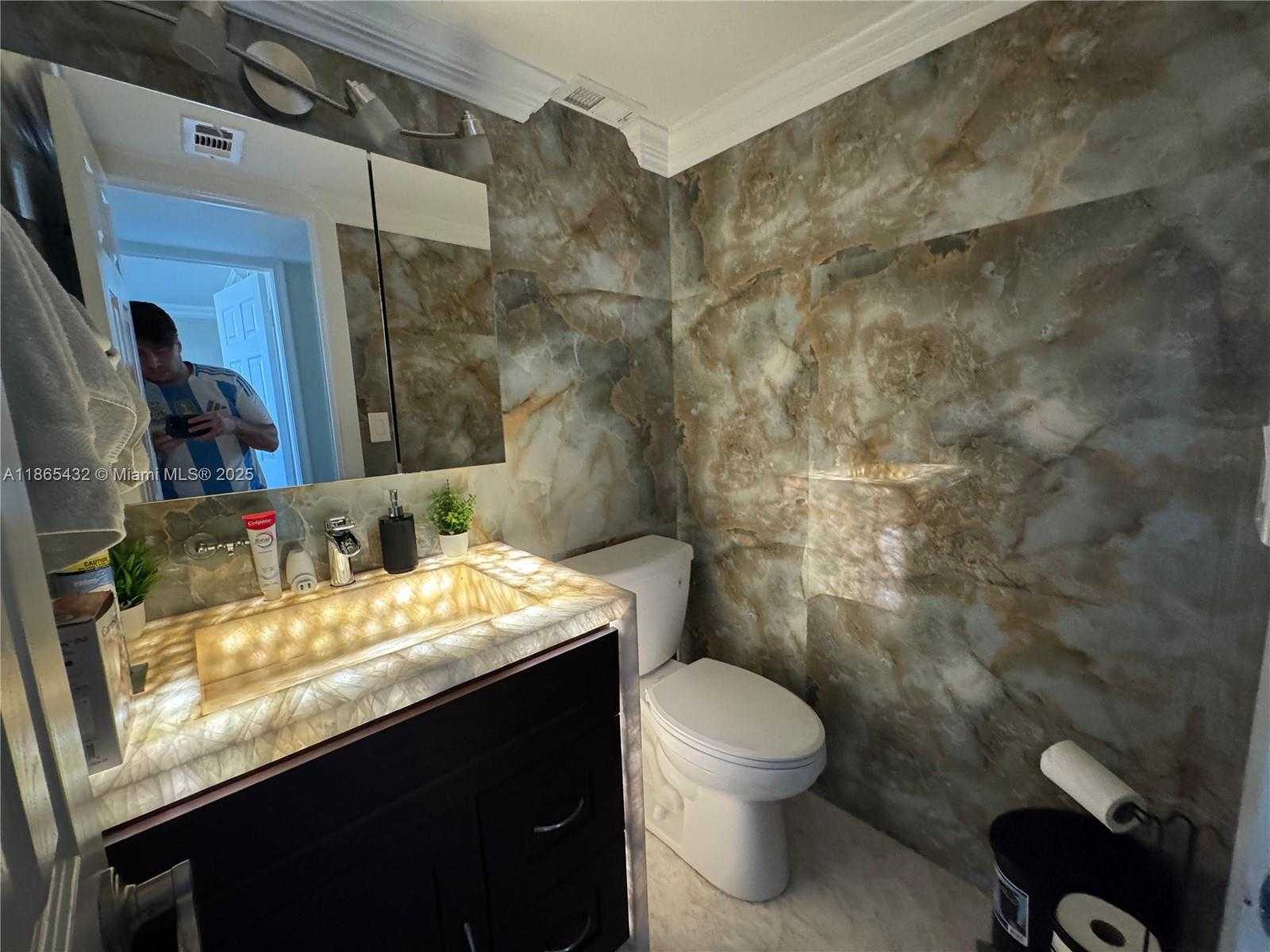 Small Image of 1811 JEFFERSON ST #409, Hollywood Number 5