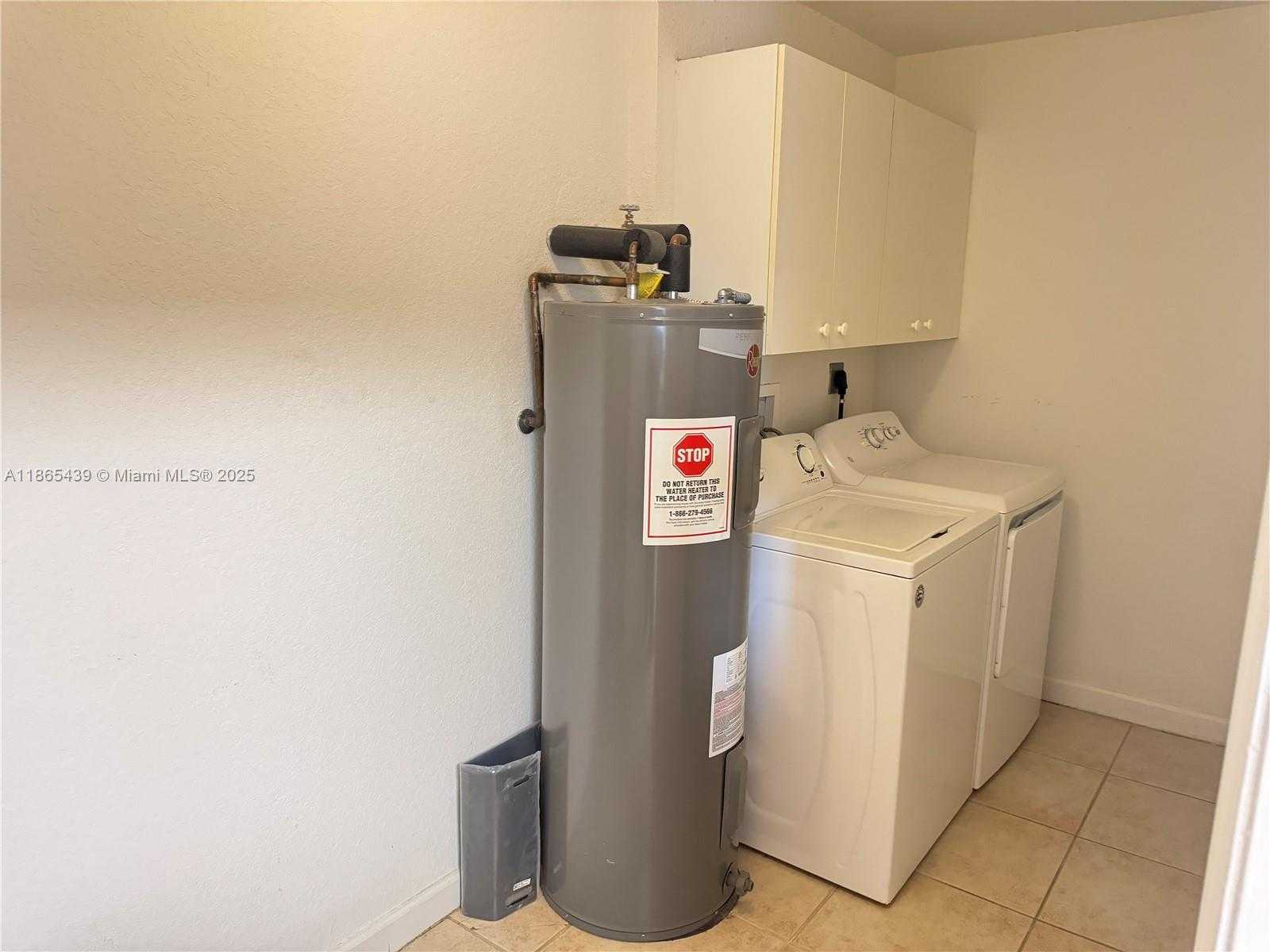 Small Image of 11482 NORTH WEST 69TH TER, Doral Number 25