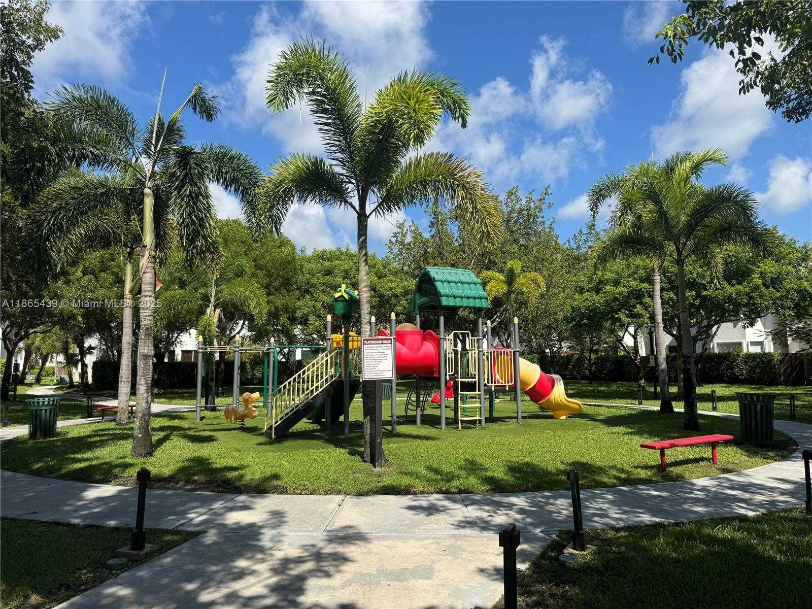 Small Image of 11482 NORTH WEST 69TH TER, Doral Number 3