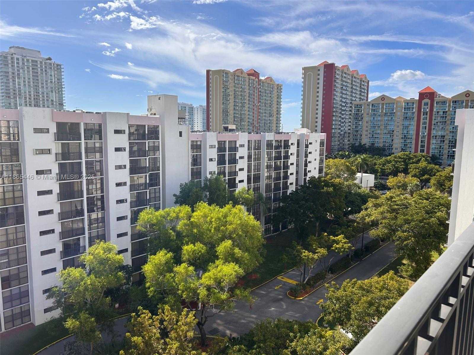 Small Image of 17021 NORTH BAY RD #329, Sunny Isles Beach Number 21