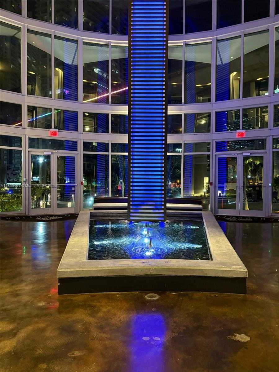 Small Image of 690 SOUTH WEST 1ST CT #1025, Miami Number 24