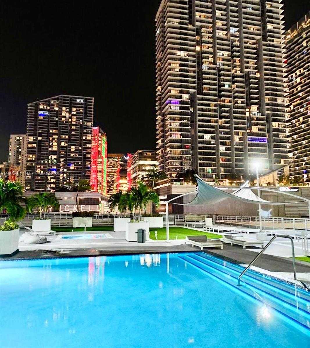 Small Image of 690 SOUTH WEST 1ST CT #1025, Miami Number 8
