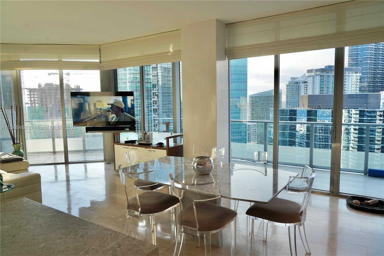Small Image of 1300 BRICKELL BAY DR #3701, Miami Number 10