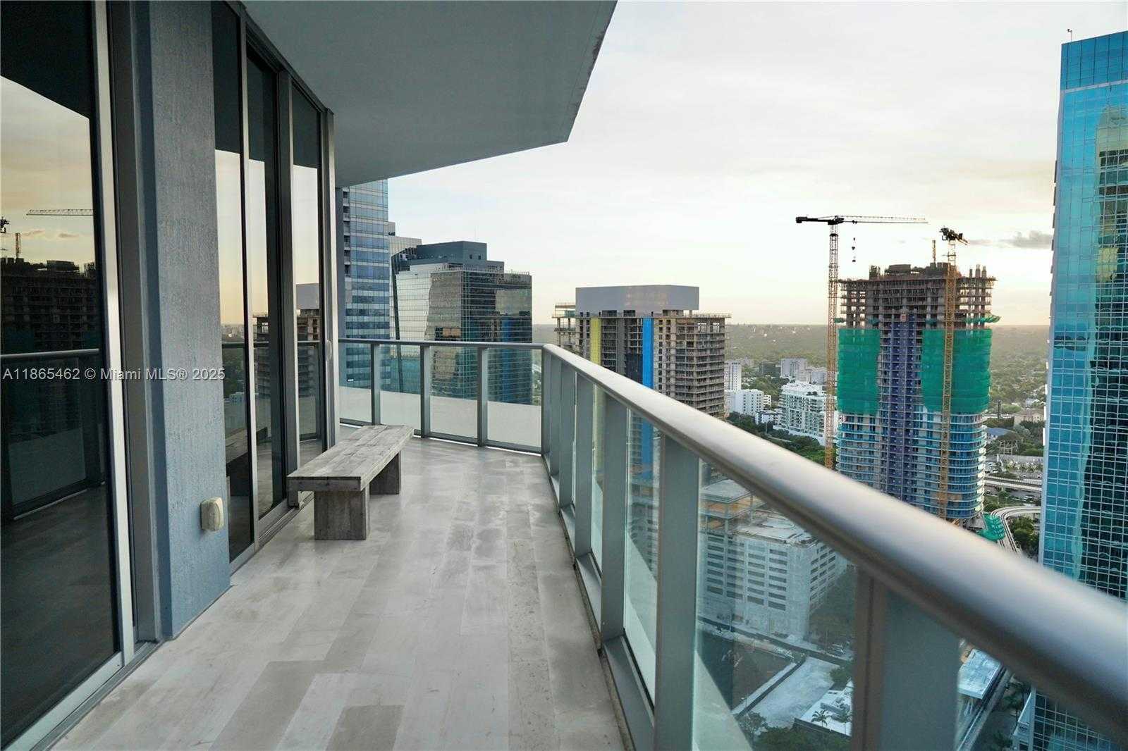 Small Image of 1300 BRICKELL BAY DR #3701, Miami Number 27