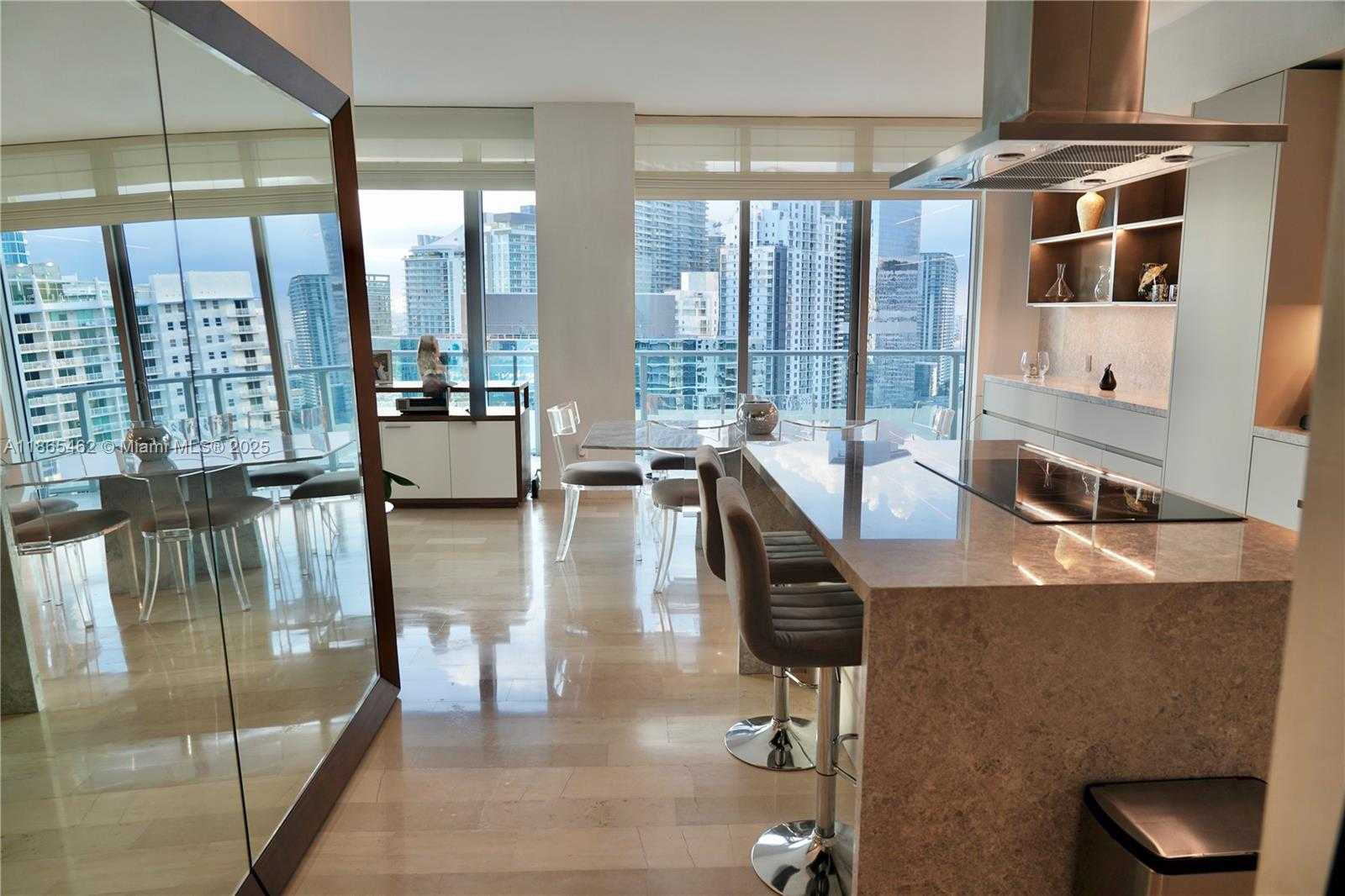 Small Image of 1300 BRICKELL BAY DR #3701, Miami Number 5