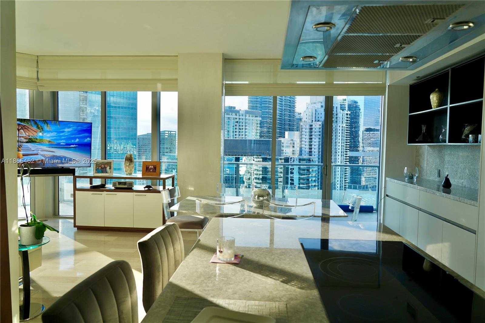 Small Image of 1300 BRICKELL BAY DR #3701, Miami Number 8