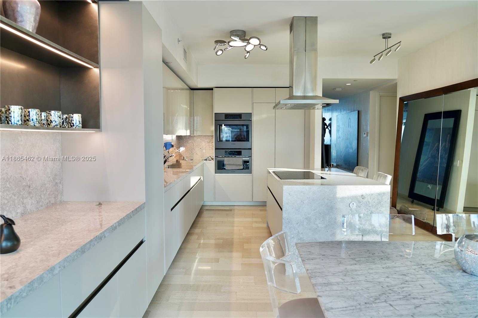 Small Image of 1300 BRICKELL BAY DR #3701, Miami Number 9