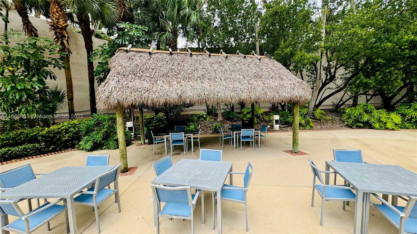 Small Image of 540 BRICKELL KEY DR #300, Miami Number 16