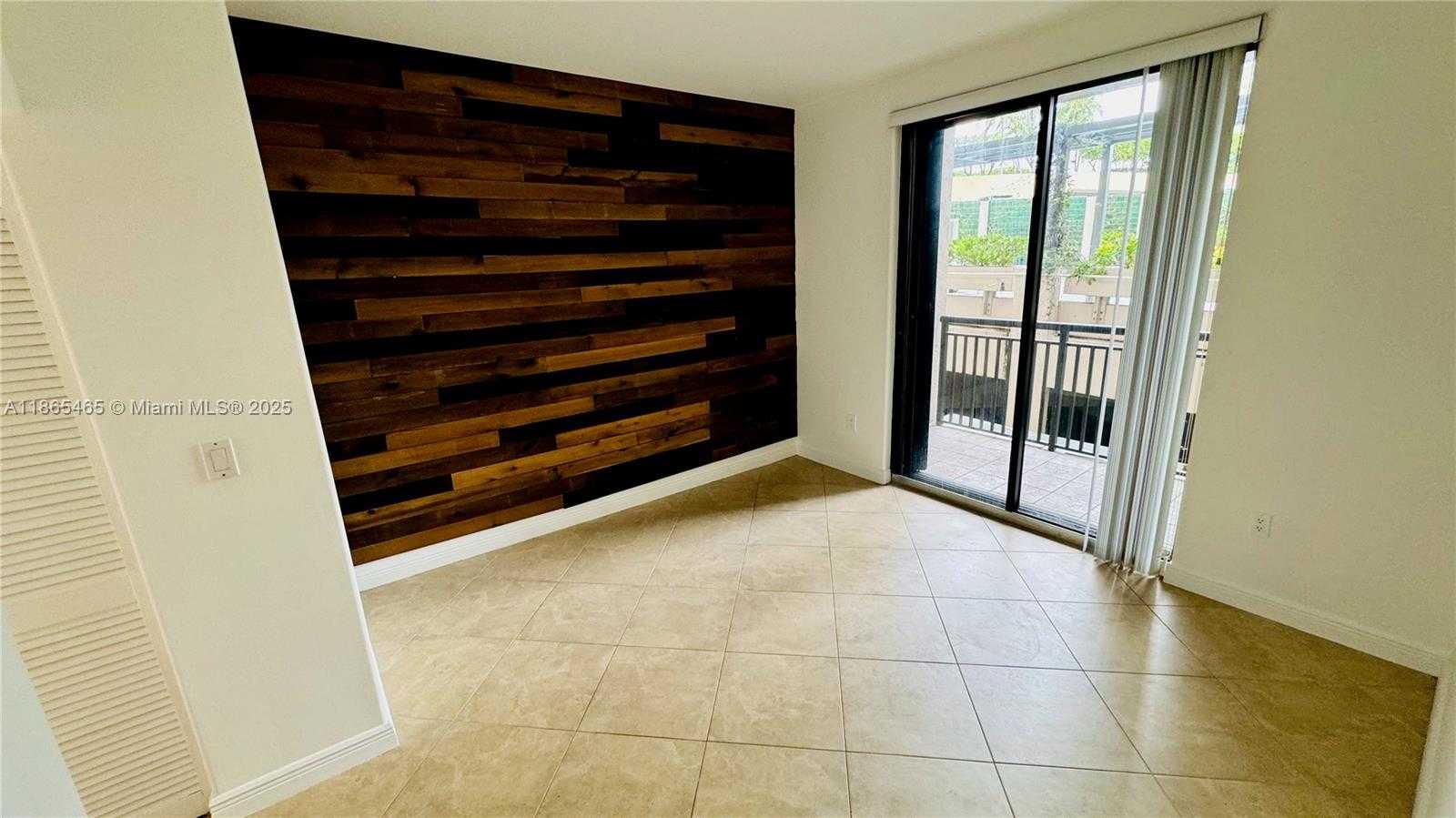 Small Image of 540 BRICKELL KEY DR #300, Miami Number 7