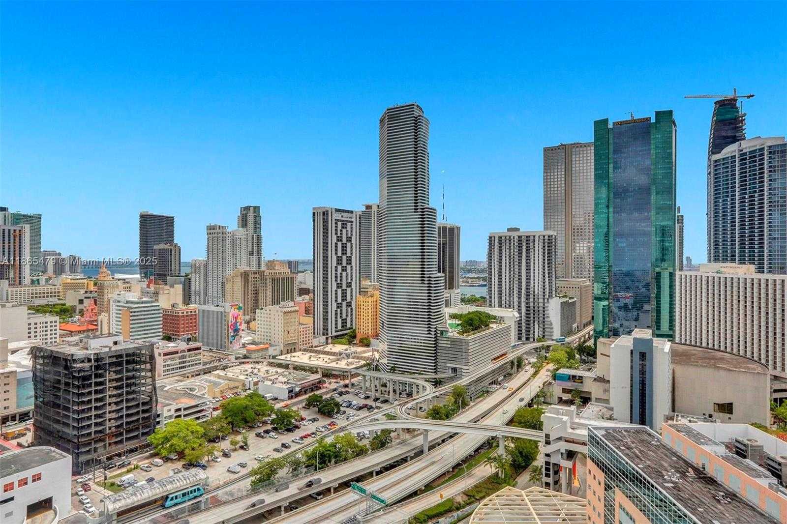 Small Image of 350 SOUTH MIAMI AVE #2911, Miami Number 3
