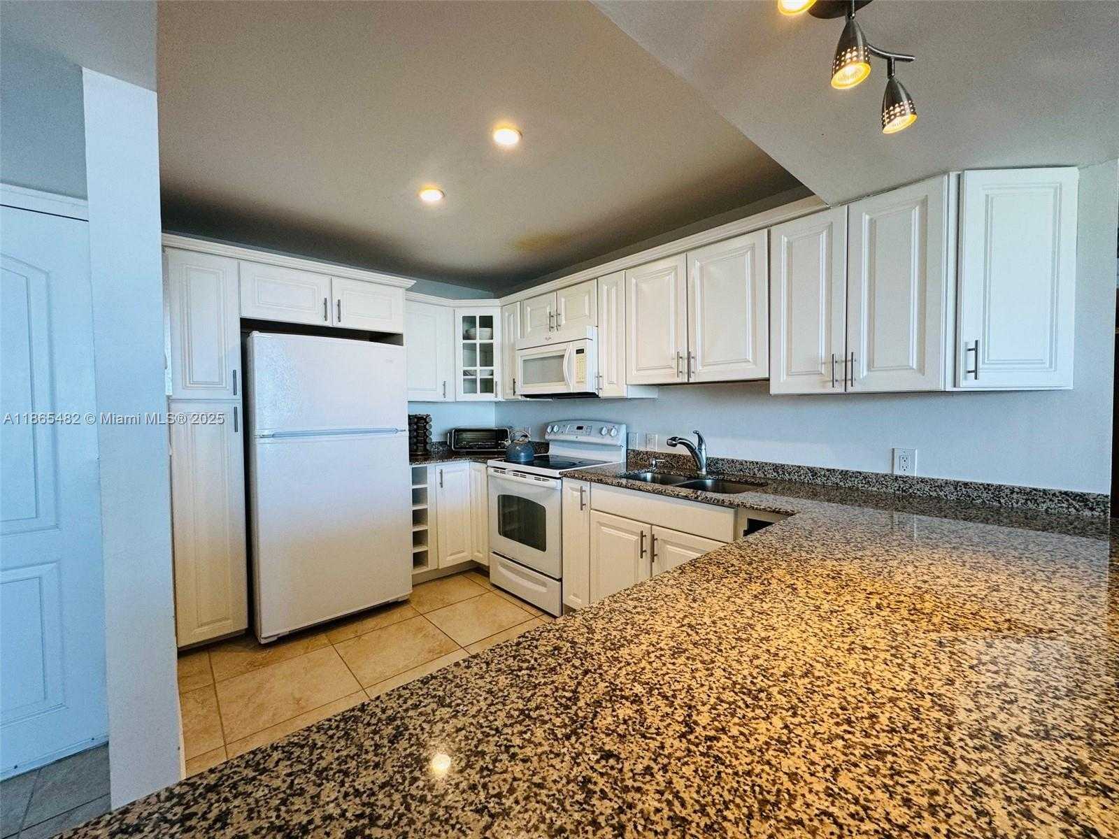 Small Image of 3675 NORTH COUNTRY CLUB DR #2603, Aventura Number 11