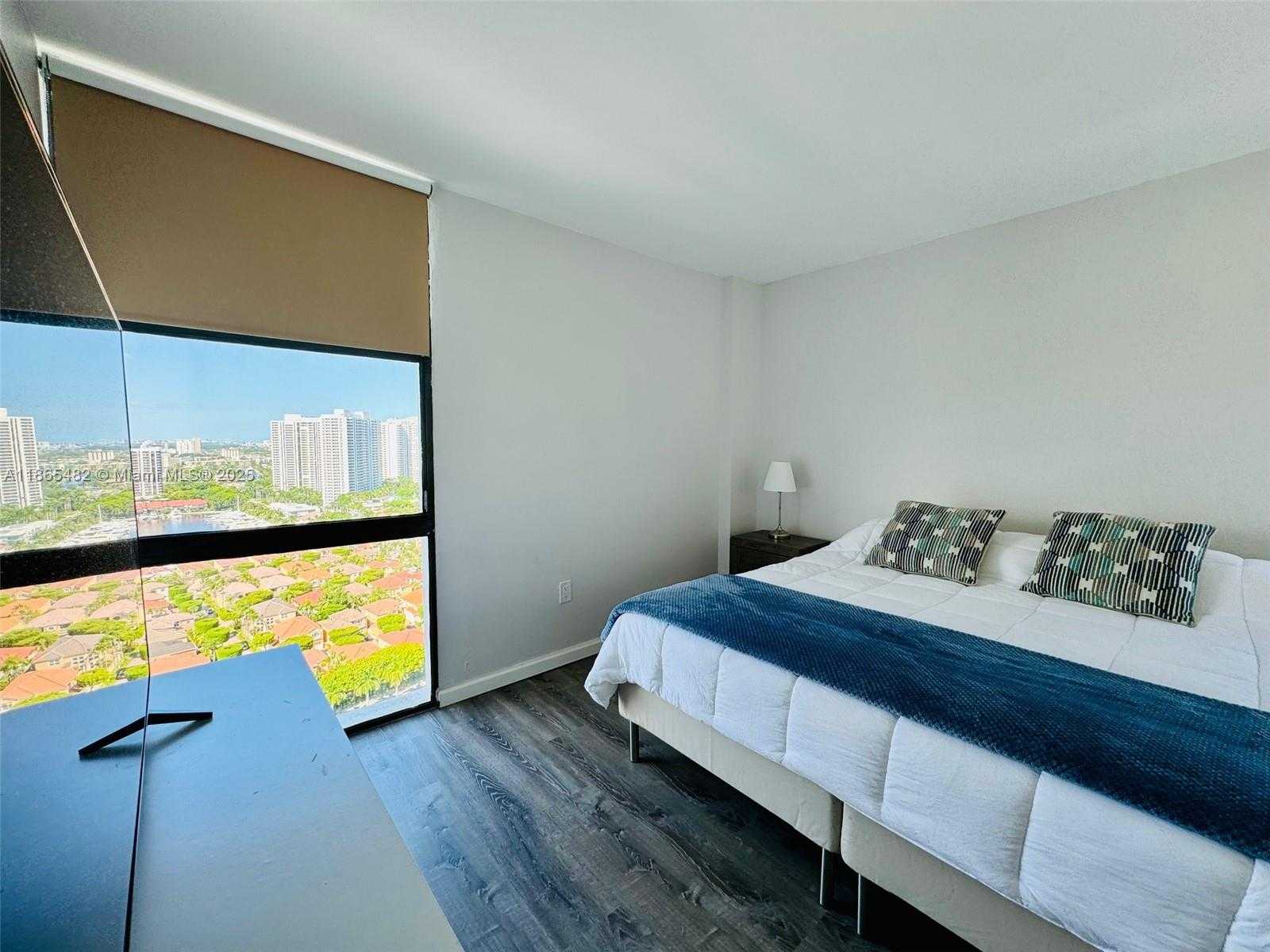 Small Image of 3675 NORTH COUNTRY CLUB DR #2603, Aventura Number 55