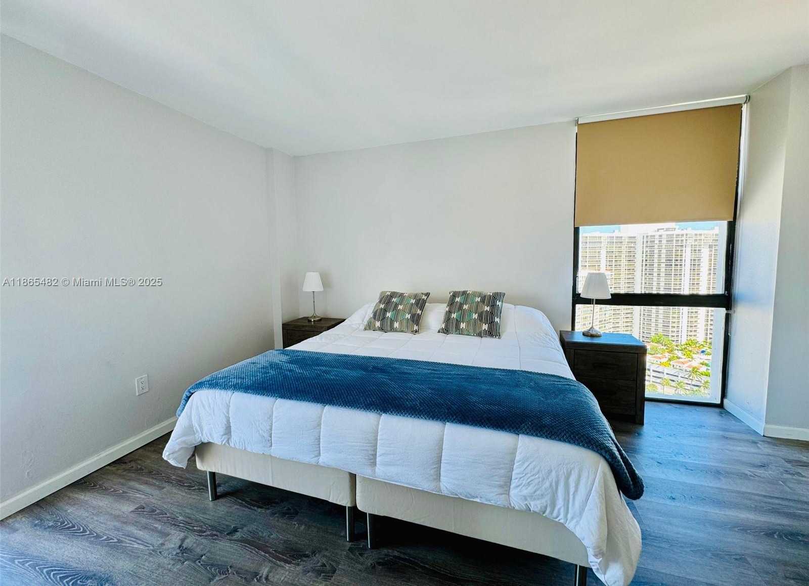 Small Image of 3675 NORTH COUNTRY CLUB DR #2603, Aventura Number 56