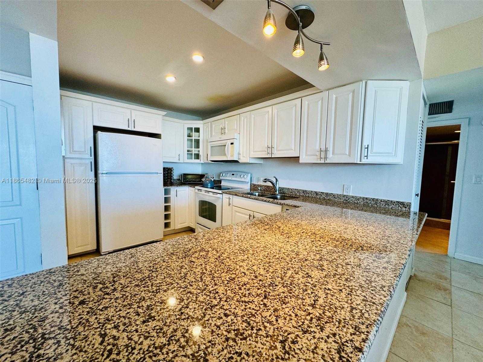 Small Image of 3675 NORTH COUNTRY CLUB DR #2603, Aventura Number 9
