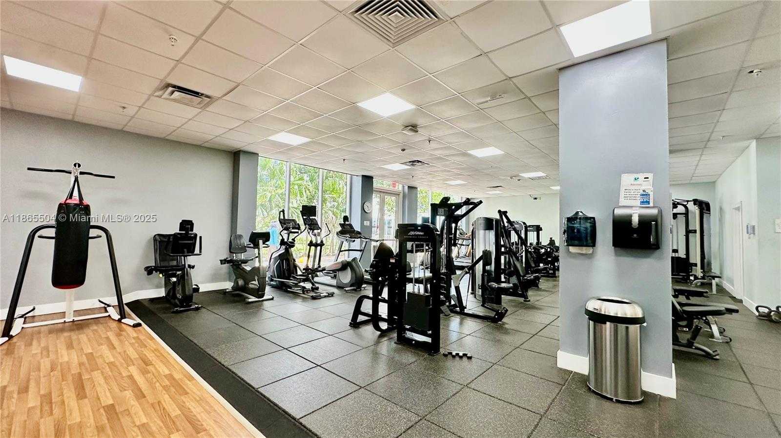 Small Image of 2030 SOUTH OCEAN DR #1022, Hallandale Beach Number 24