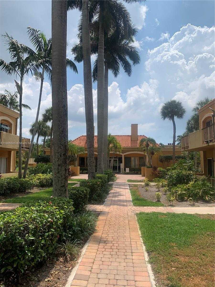 Small Image of 18111 NORTH WEST 68TH AVE #F202, Hialeah Number 30