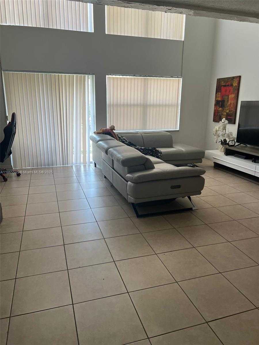 Small Image of 18111 NORTH WEST 68TH AVE #F202, Hialeah Number 6