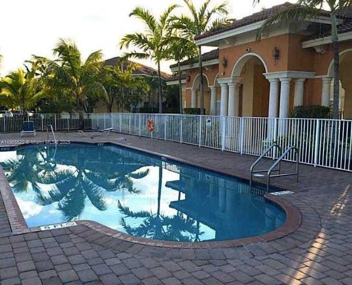 Small Image of 8478 SOUTH WEST 166TH PL, Miami Number 17