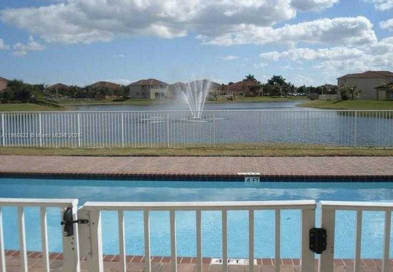 Small Image of 8478 SOUTH WEST 166TH PL, Miami Number 18